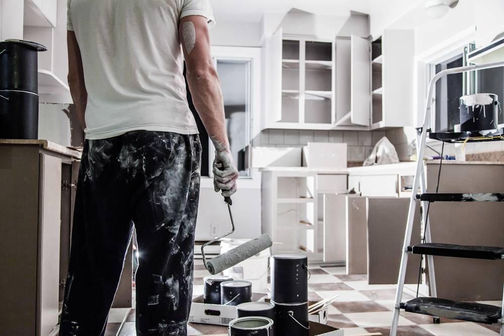 malerarbeiten, renovierungen, trockenbau, spachtelarbeiten, laminat verlegen, wohnung renovieren, bodenverlegung