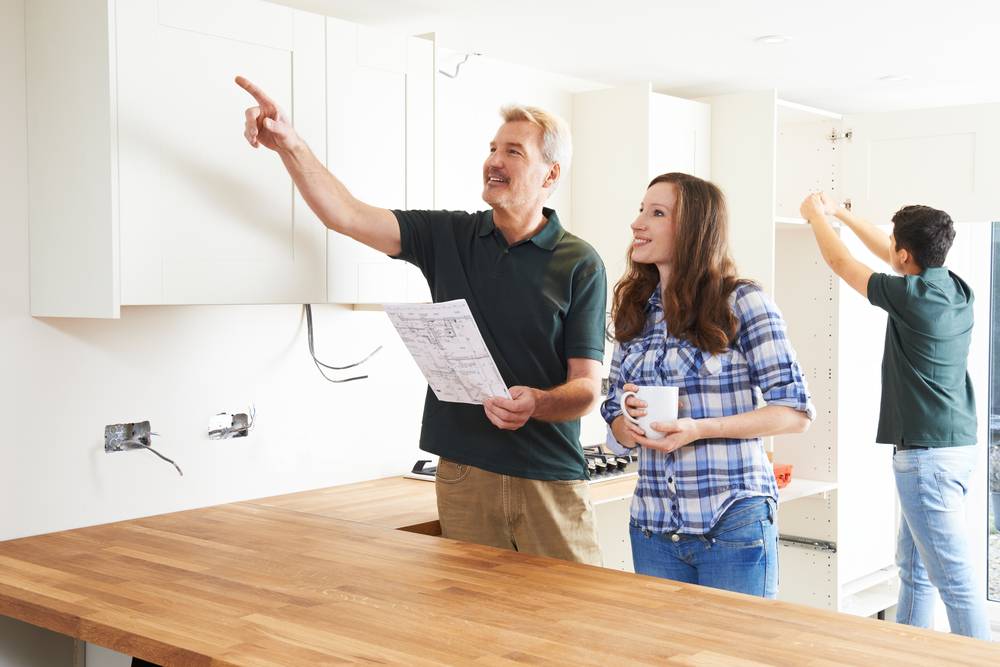 innenausbau, renovierungen, renovierungsfirma, malerarbeiten, malerfirma, laminat verlegen, laminatleger, fliesenleger, berlin, potsdam, trockenbau, fussbodenleger, wohnung renovieren, küche renovieren